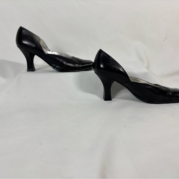 Bellini Black Leather Heels - Picture 5 of 8